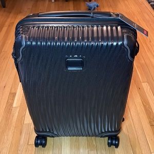 Tumi International Slim carry-on